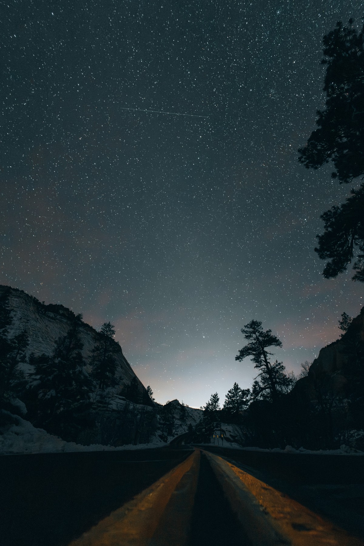 8K壁纸|在峡谷的尽头，我们驶向宇宙的温柔怀抱-觅屏壁纸